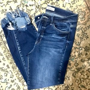 NWOT KanCan Skinny Jeans